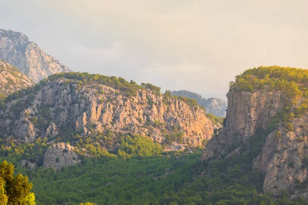 Formacja skalna w Turcja, Kemer — Zdjęcie stockowe