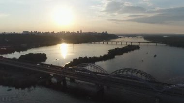 Kiev köprü havadan görünümü