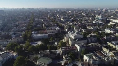 Havadan görünümü, Odessa şehir merkezinde eski bir şehir. 4k video
