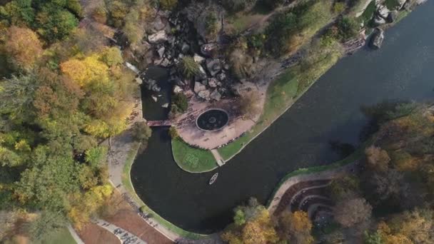 Ulusal dendroloji Park Sofiyivka Uman, Ukrayna Hava görünümünü. Drone görüntüleri. 4k. — Stok video