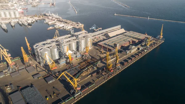 Vista aérea do porto de Odessa, Ucrânia — Fotografia de Stock