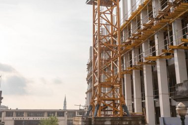 Brüksel, Belçika'nın merkezinde yeni bir alışveriş merkezi inşaatı