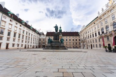Anıt Kaiser Franz I ile Hofburg avlu, Viyana, Avusturya