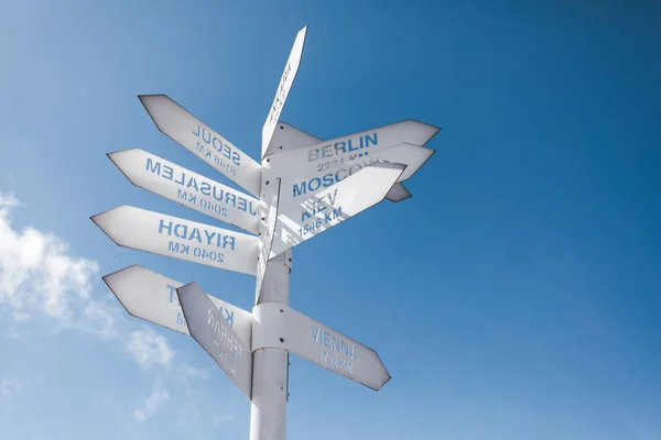 Destination signs to several famous cities, Tahtali, Kemer, Antalya, Turkey — Stock Photo, Image