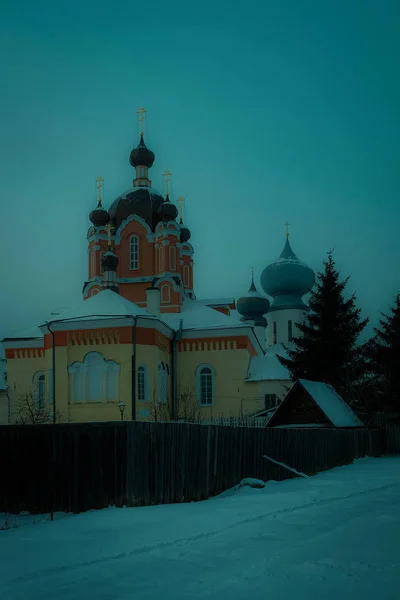 Mosteiro Tikhvin Igreja Santa Cruz Crepúsculo Manhã Inverno — Fotografia de Stock