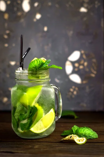 Mojito in a glass jar on grey background — Stock Photo, Image