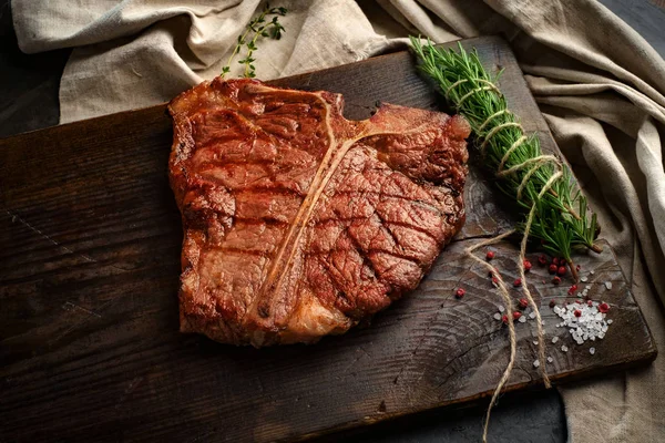 T kemik sığır eti biftek