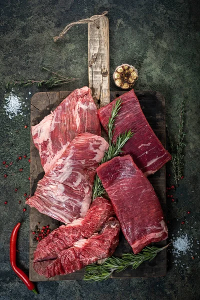 Set Van Verse Rauwe Alternatieve Biefstuk Een Houten Plank Denver — Stockfoto