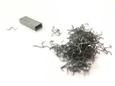 Zımbalar çıkarılır..