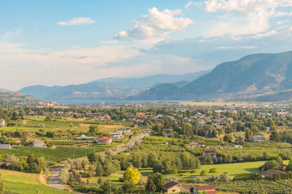 Naramata Lavice Město Penticton Při Pohledu Jih Skaha Jezero Hory — Stock fotografie