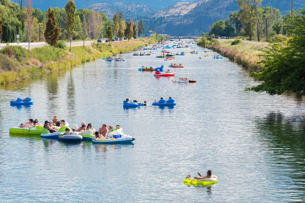 Penticton British Columbia Kanada September 2019 Turister Och Lokalbefolkningen Fly — Stockfoto