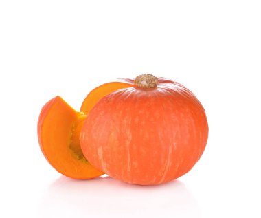 beyaz arkaplanda kabak