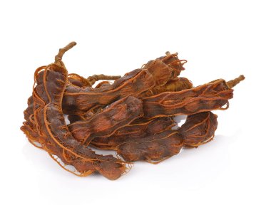 Tamarind beyaz arkaplanda izole edildi