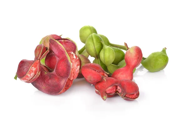 Manila tamarindo fruta aislada sobre fondo blanco — Foto de Stock