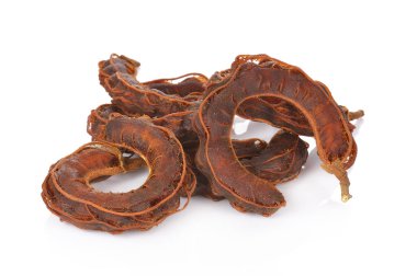 Tamarind beyaz arkaplanda izole edildi