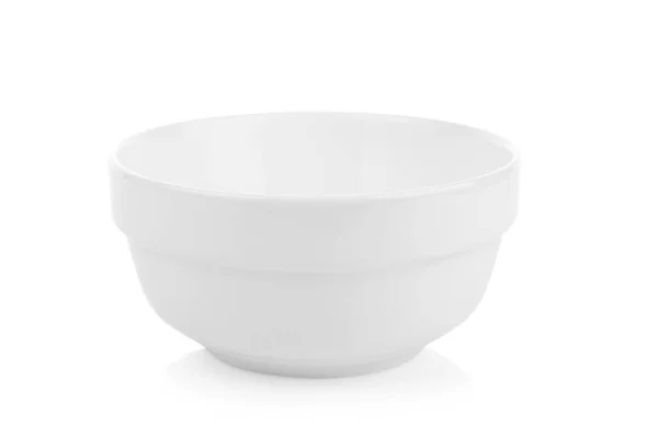 白い背景に隔離された白い陶器の器 — ストック写真