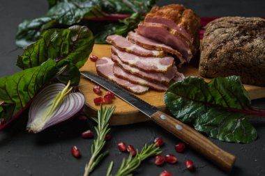 kara tahta üzerinde et