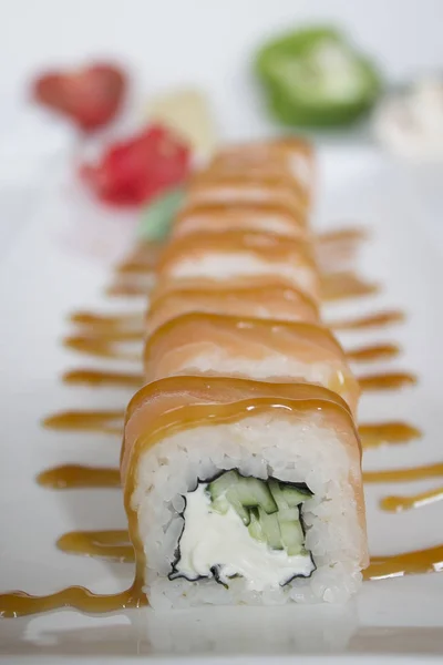 Verse Sushi Roll Tafel Met Groenten Achtergrond — Stockfoto