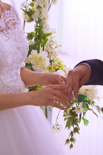 Hands Groom Bride Wedding Ceremony — Fotografia de Stock