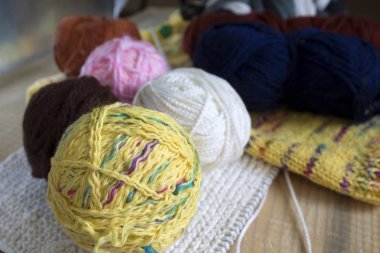 Örgü, iplik topları, kapatın.