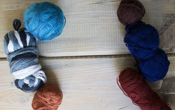 Top View Hand Made Knitting Yarn Balls Table — 图库照片