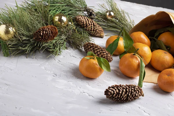 Mandarines Fesh Branche Noël Avec Décorations — Photo