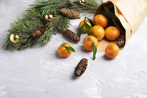 Mandarinas Fesh Rama Christmastree Con Decoraciones — Foto de Stock