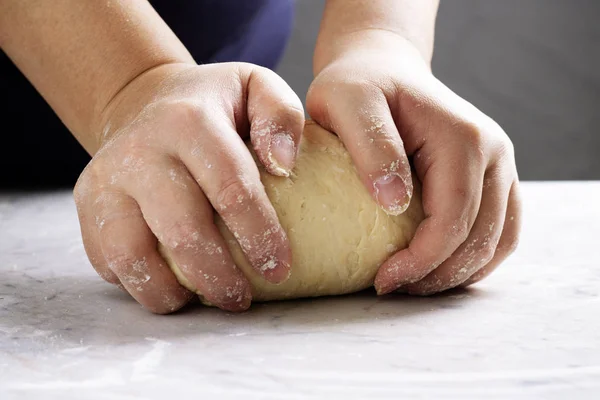 Close Baker Hands Kneading Dough — Stockfoto