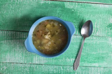 Öğle Yemeği, en iyi görünüm için lezzetli çorba