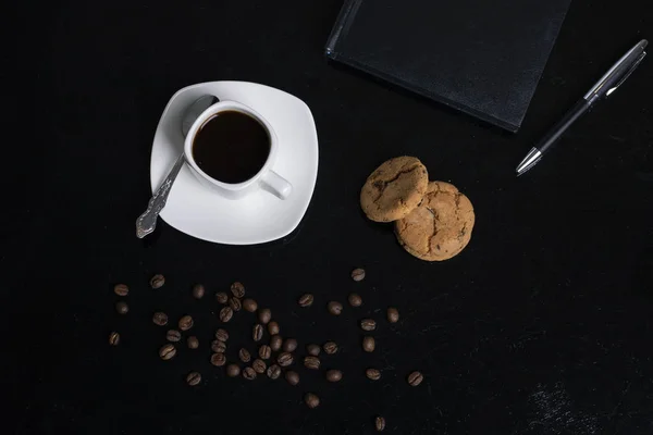Xícara Café Bloco Notas Caneta Biscoitos Mesa — Fotografia de Stock