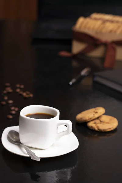 Fresh Cup Coffee Table Oatmeal Cookies — Stock Photo, Image