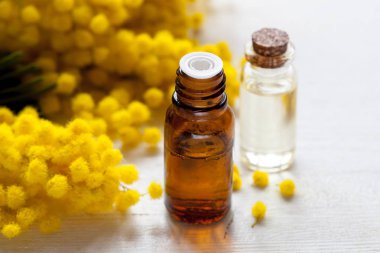 Mimoza yağ ile organik kozmetik