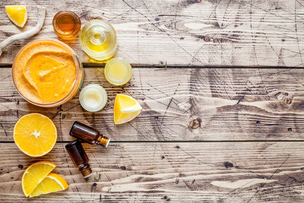 Turuncu malzemelerle organik kozmetik