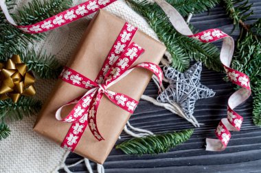 Karanlık Noel arka plan christmas dekorasyon ile