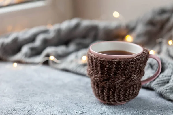 Cup Tea Windowsill Bokeh Closeup — Stock Photo, Image