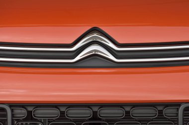 Vilnius, Litvanya - 18 Mayıs: Citroen logo Vilnius Litvanya 18 Mayıs 2018 üzerinde bir araba. Citroen büyük Fransız otomobil üreticisi olduğunu.
