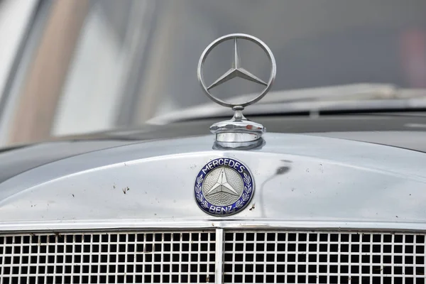 Vilnius Lituania Mayo Mercedes Benz Logotipo Coche Mayo 2018 Vilnius — Foto de Stock