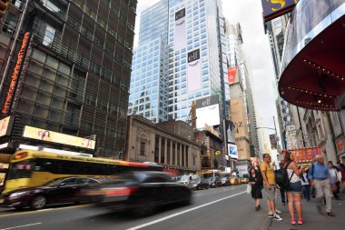 New York City, Amerika Birleşik Devletleri - Ağustos 26: New York City, NY Manhattan 26 Ağustos 2017'ın trafikte. Manhattan New York şehrinin en kalabalık ilçe oldu.