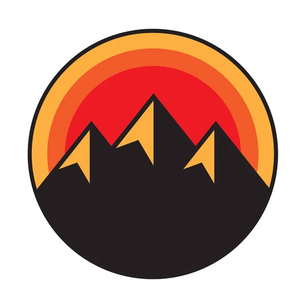 Mountain Logotyp Ikon Eller Symbol Formgivningsmall Vektorillustration — Stock vektor