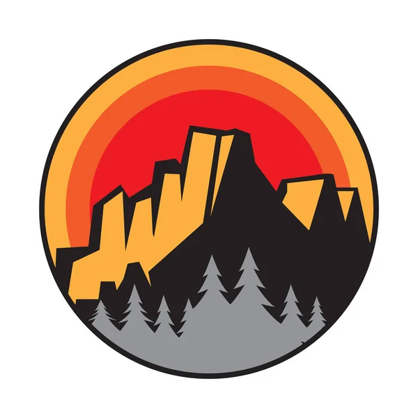 Mountain Logo Icon Symbol Design Template Vector Illustration — Stock Vector