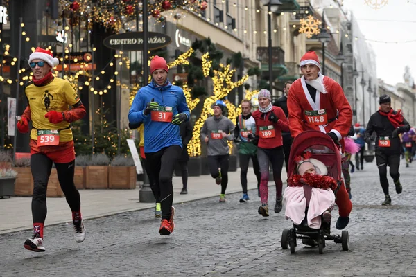 Vilnius Lituânia Dezembro Corredores Tradicional Corrida Natal Vilnius Dezembro 2018 — Fotografia de Stock