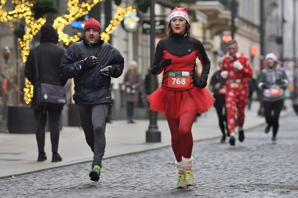 Vilnius Lituânia Dezembro Corredores Tradicional Corrida Natal Vilnius Dezembro 2018 — Fotografia de Stock