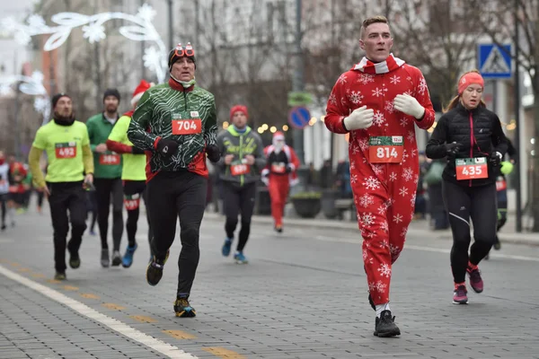 Vilnius Lituânia Dezembro Corredores Tradicional Corrida Natal Vilnius Dezembro 2018 — Fotografia de Stock