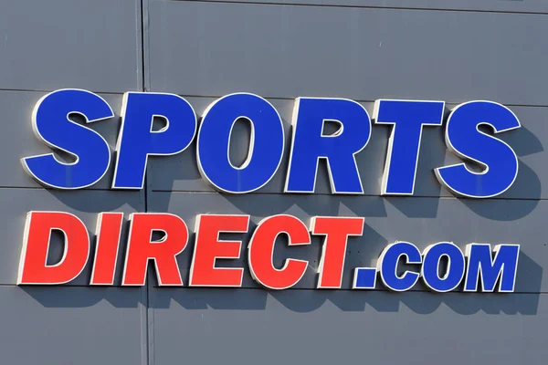 Sports Direct logotyp w Wilnie — Zdjęcie stockowe