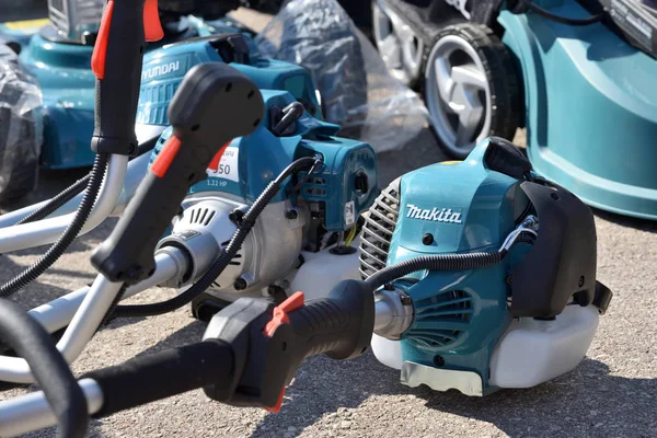Makita String Trimmers ve logo