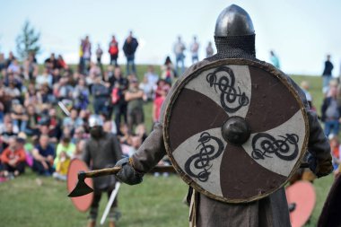 Uluslararası Deneysel Arkeo Festivali'nde Ortaçağ kavgaları