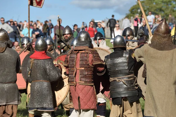 Medieval fights at International Festival of Experimental Archeo — Stock Photo, Image