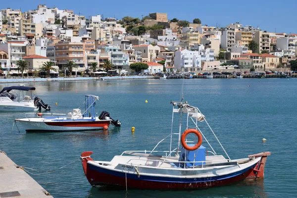 Sitia August Fisherman Boat Harbour August 2020 Sitia Greece 锡蒂亚是希腊克里特岛拉西提的一个港口城市和自治市 — 图库照片