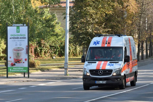 Vilnius Litouwen Oktober Ambulance Auto Straat Oktober 2020 Vilnius Litouwen — Stockfoto