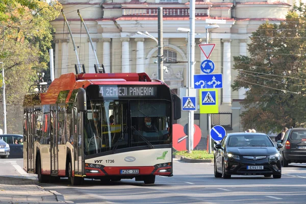 Vilnius Litvanya Ekim Halk Tramvayı Otobüsü Ekim 2020 Vilnius Litvanya — Stok fotoğraf